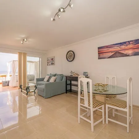 Premium Penthouse 105m2,bali Bed,heated Pool,best Sunsets Apartamento