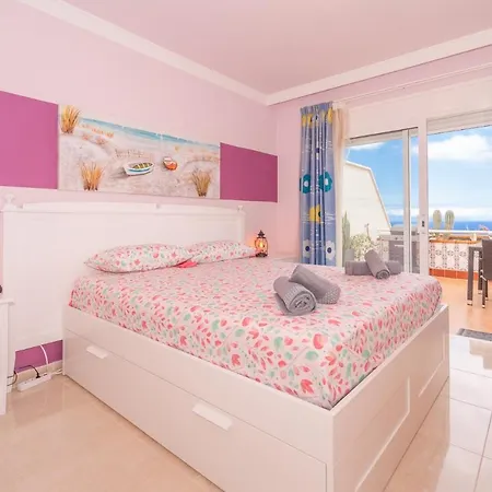Premium Penthouse 105m2,bali Bed,heated Pool,best Sunsets Apartment